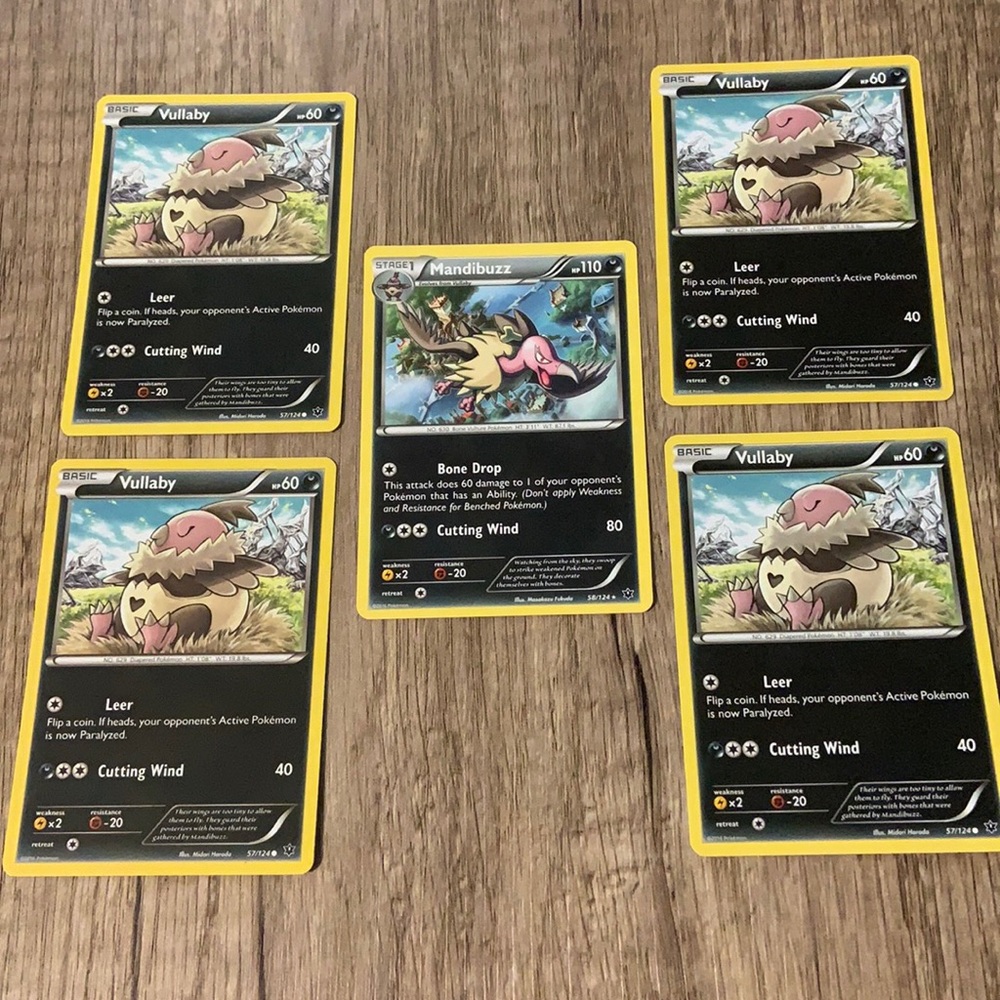 LAST CHANCE ✨ Pokemon TCG Vullaby/Mandibuzz Fates Collide Bundle (5 Cards)